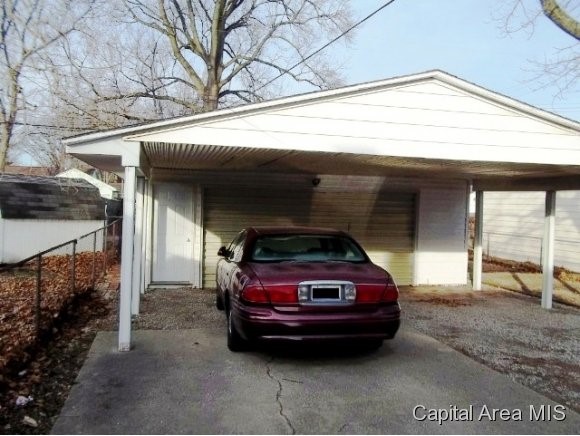 1937 North 22nd Street Springfield, IL 62702 - Photo 10 of 16