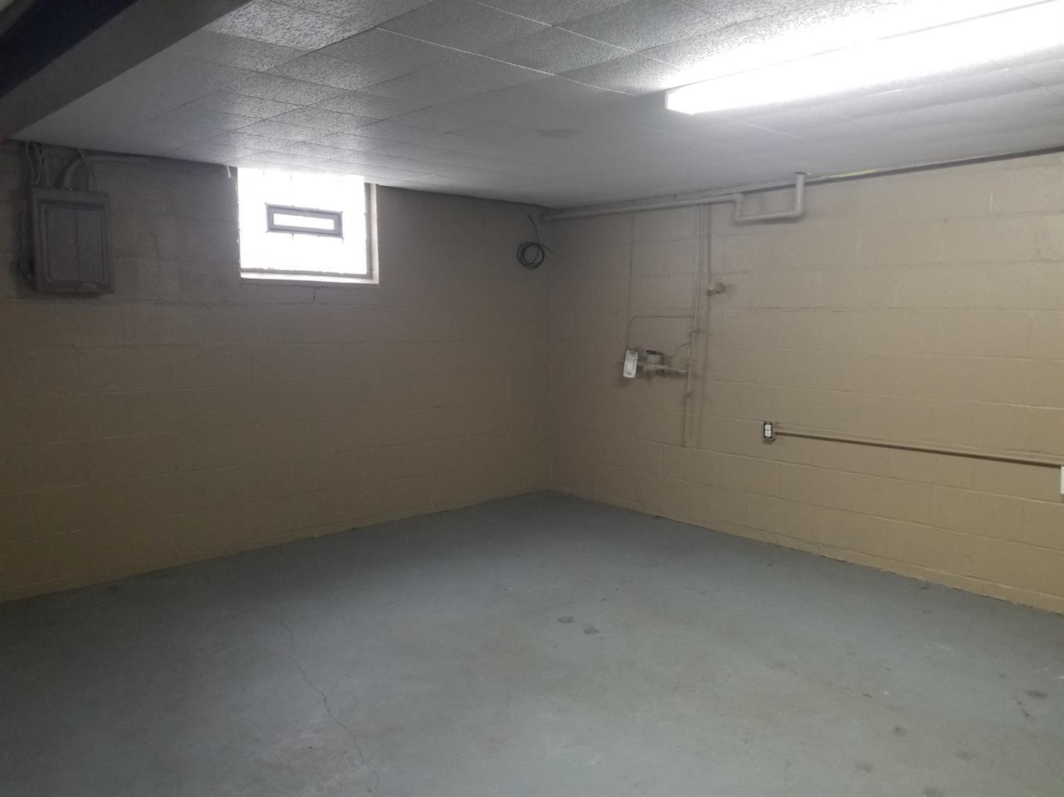 3926 School Section Road Cheviot, OH 45211 - Photo 10 of 12