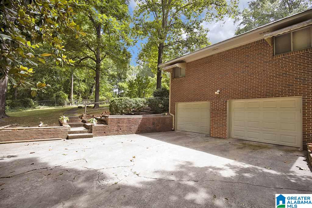 632 Forestwood Road Birmingham, AL 35214 - Photo 3 of 23