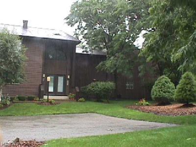 1175 East Calla Road, Unit 122 Youngstown, OH 44514 - Photo 1 of 1 Gallery Image 1