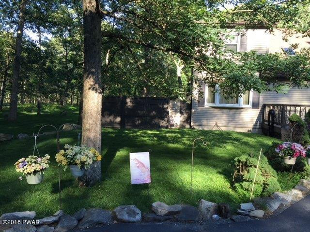 332 Gold Finch Road Bushkill, PA 18324 - Photo 6 of 24 front yard