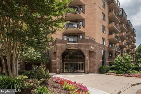 $2,400 | 2111 Wisconsin Avenue Northwest, Unit 508, Washington, DC 20007