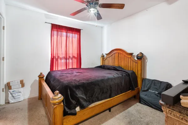 $415,000 | 5622 West Pontiac Way, Fresno, CA 93722