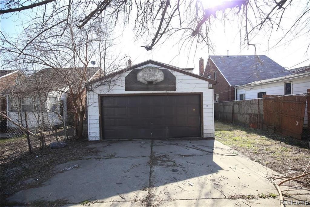 18211 Santa Rosa Drive Detroit, MI 48221 - Photo 9 of 9