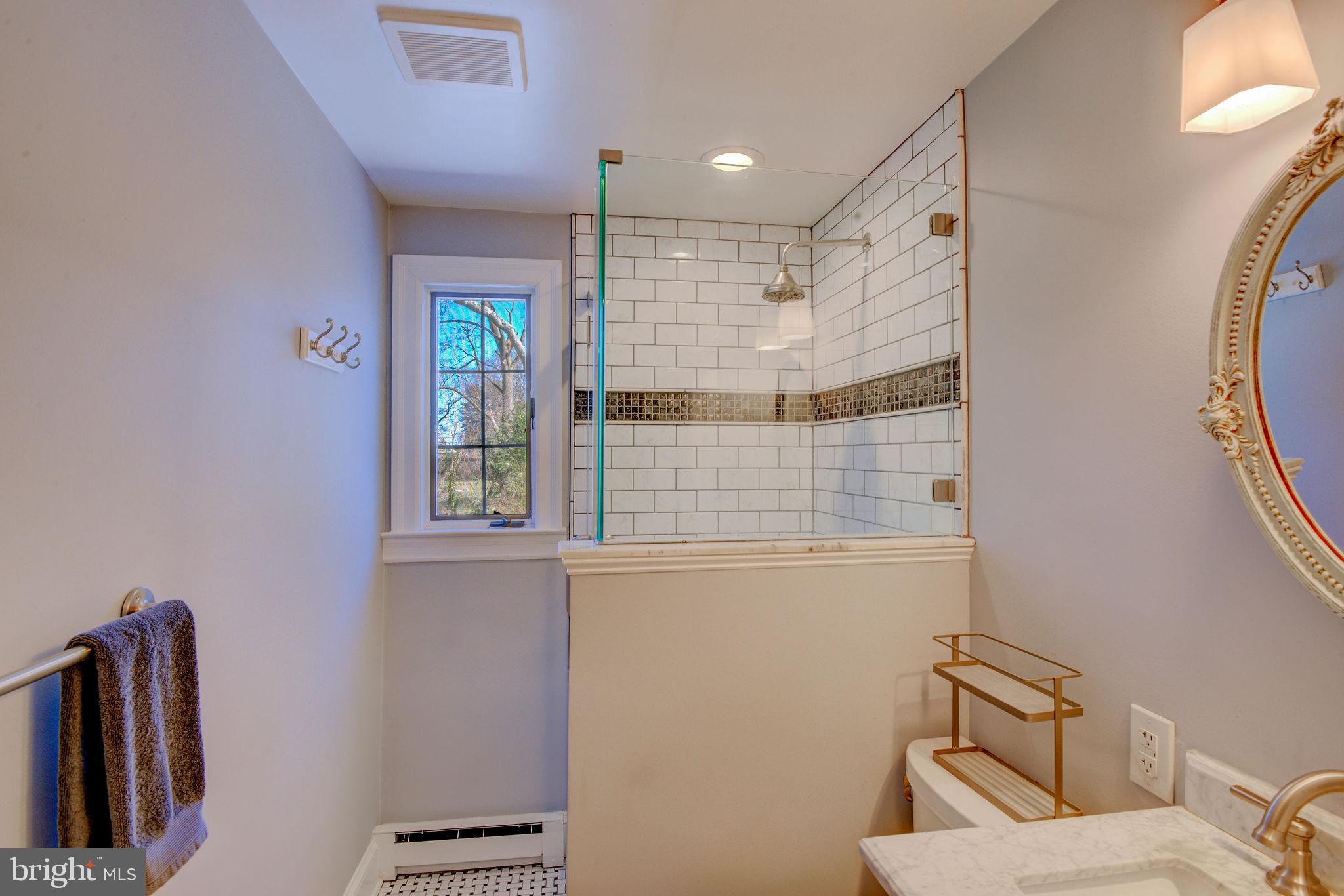 10 Alton Road Yardley, PA 19067 - Photo 65 of 71 Full bathroom #4