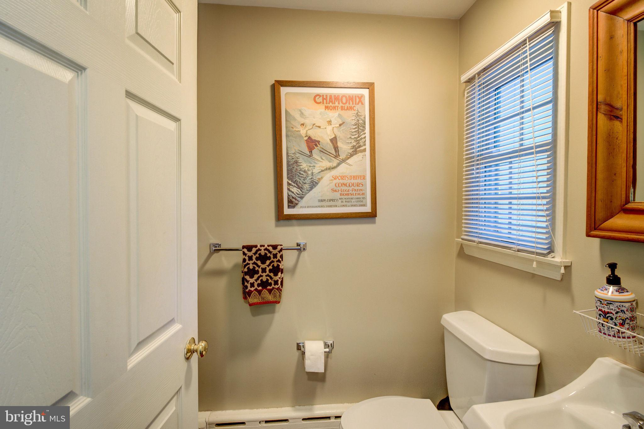 10 Alton Road Yardley, PA 19067 - Photo 68 of 71 Powder room off of mudroom
