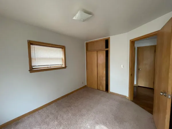 $895 | 4820 West Forest Home Avenue, Milwaukee, WI 53219