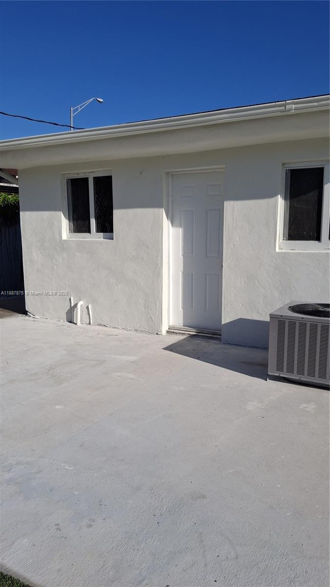 598 East 41st Street, Unit B Hialeah, FL 33013 - Photo 2 of 5