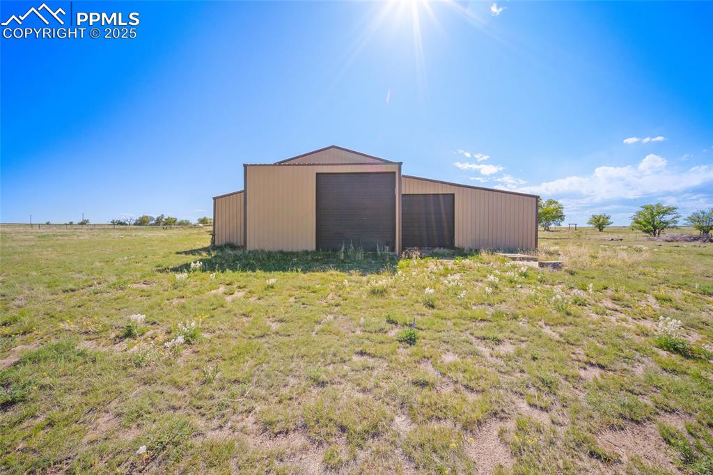 5335 Whittemore Road Rush, CO 80833 - Photo 45 of 49 a big room with an ocean view