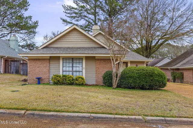 $189,990 | 530 Bedford Circle, Madison, MS 39110