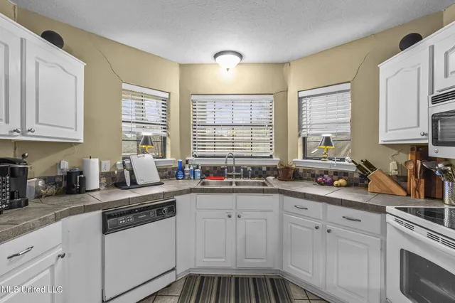 $189,990 | 530 Bedford Circle, Madison, MS 39110