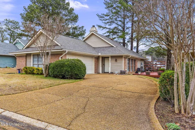 $189,990 | 530 Bedford Circle, Madison, MS 39110