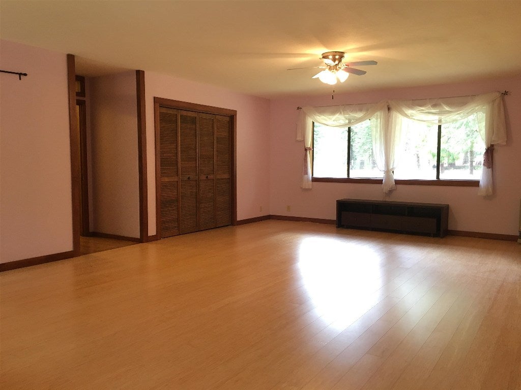 1015 Davis Place Road Mount Shasta, CA 96067 - Photo 16 of 24 Gallery Image 16
