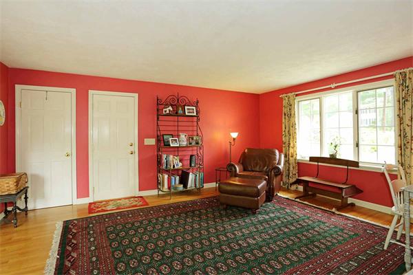 65 Mossman Road Sudbury, MA 01776 - Photo 5 of 18