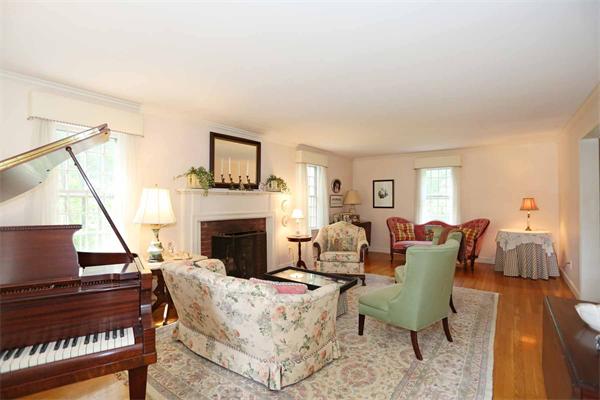 65 Mossman Road Sudbury, MA 01776 - Photo 8 of 18