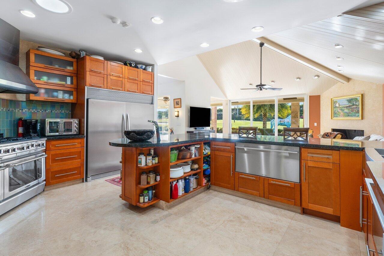 17975 Foxborough Lane Boca Raton, FL 33496 - Photo 14 of 76 Kitchen