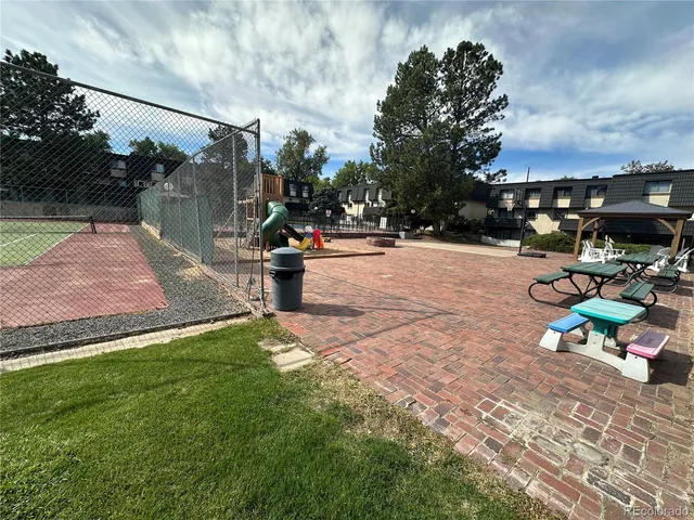 $285,900 | 6928 South Broadway, Centennial, CO 80122