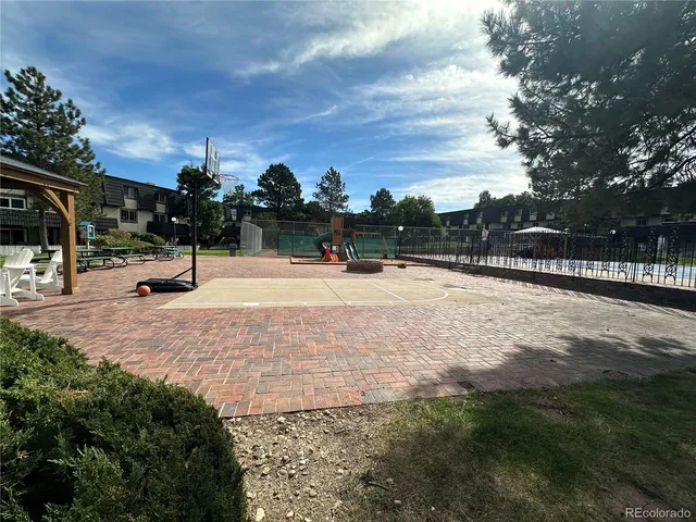 $285,900 | 6928 South Broadway, Centennial, CO 80122