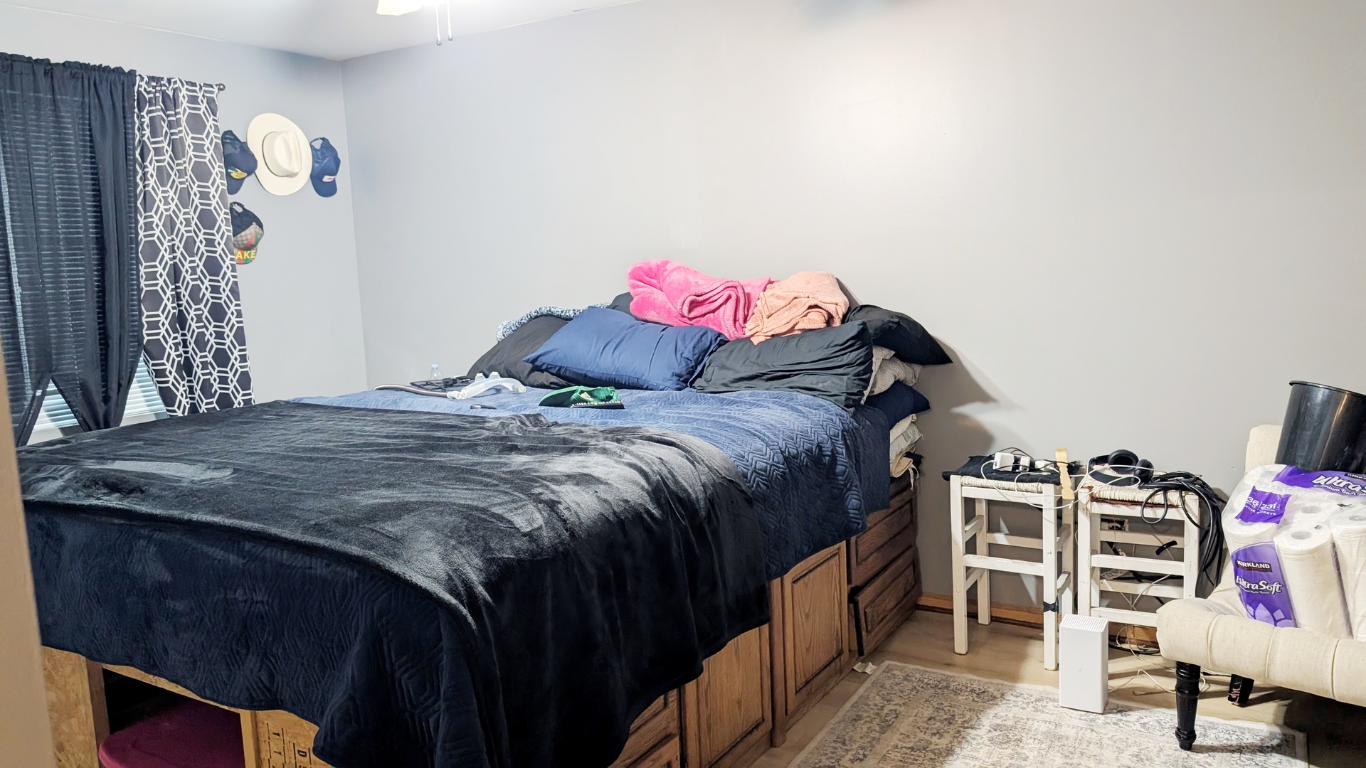 1444 McClure Road, Unit 1444 Aurora, IL 60505 - Photo 7 of 8 a bedroom with a bed and a closet