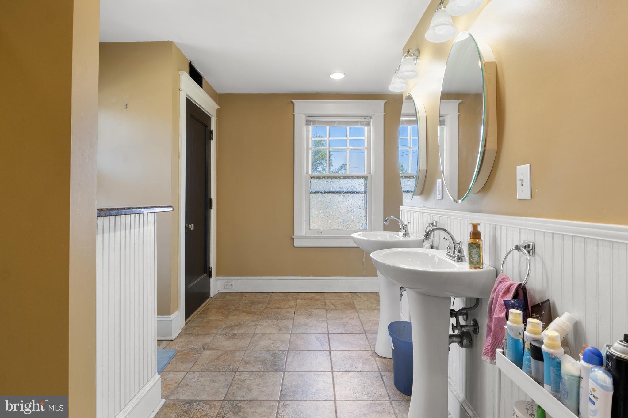 601 Country Club Road York, PA 17403 - Photo 23 of 46 Gallery Image 23