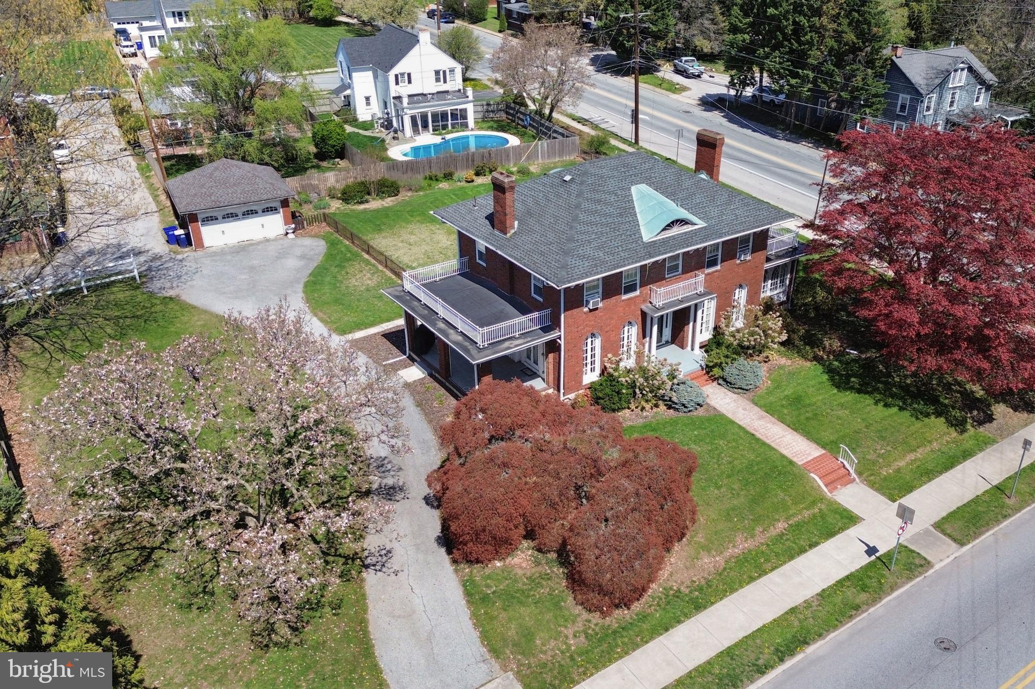601 Country Club Road York, PA 17403 - Photo 3 of 46 Gallery Image 3