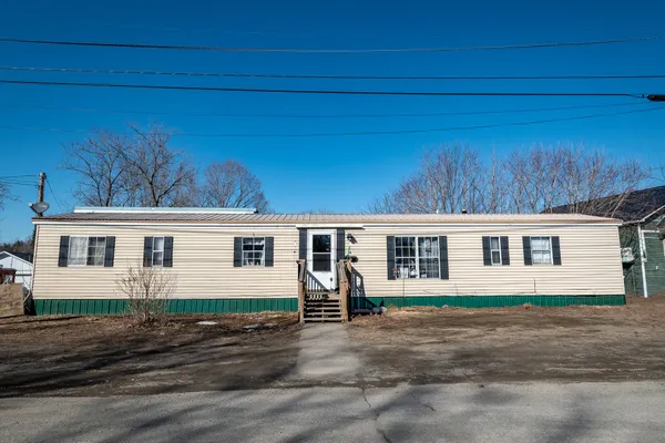 $52,900 | 3 Clinton Street, Milo, ME 04463
