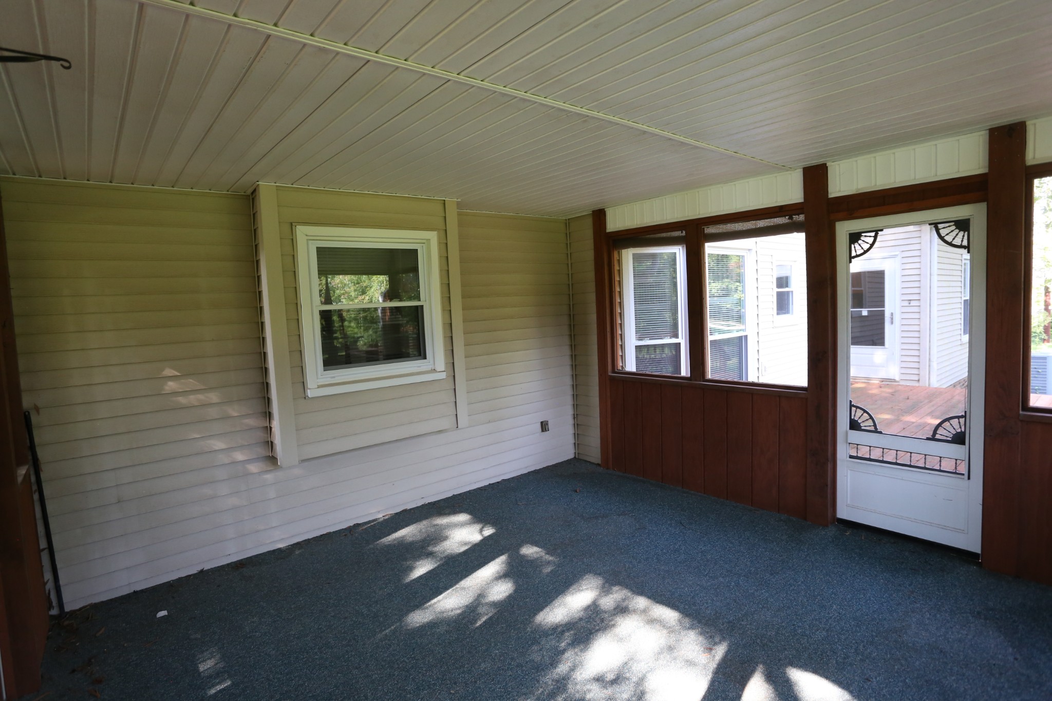 4026 Windland Drive Springfield, TN 37172 - Photo 46 of 48 a view of an empty room with a window