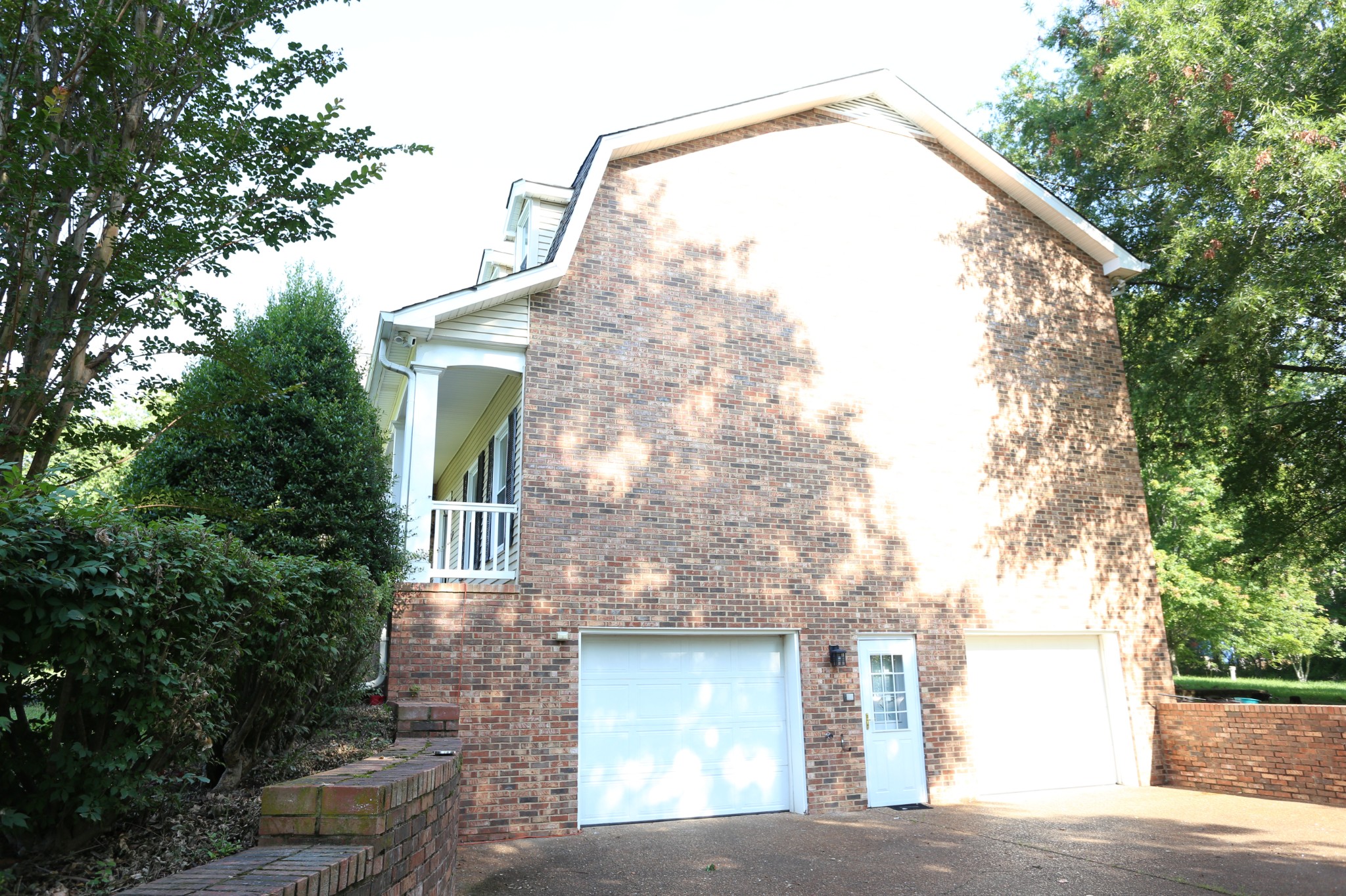 4026 Windland Drive Springfield, TN 37172 - Photo 7 of 48 a view of a house with a tree