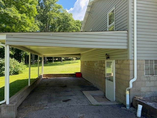 328 Keslar School Road Acme, PA 15610 - Photo 3 of 22 Carport