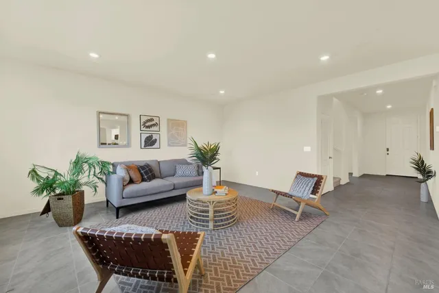 $850,000 | 1695 Blossom Way, Dixon, CA 95620