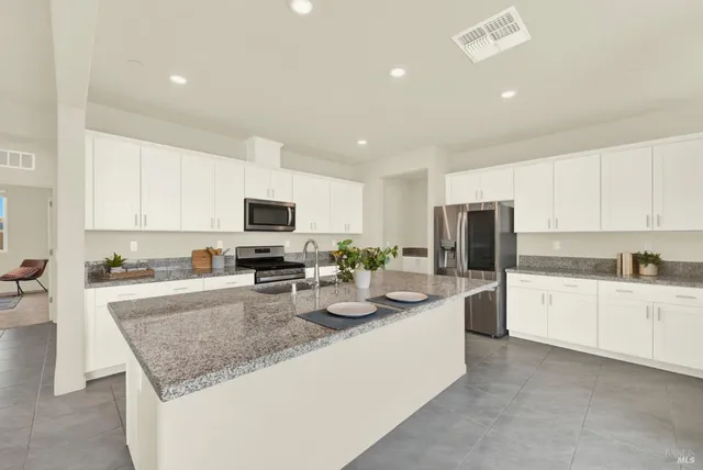 $850,000 | 1695 Blossom Way, Dixon, CA 95620