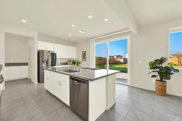 $850,000 | 1695 Blossom Way, Dixon, CA 95620