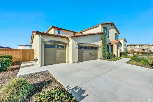 $850,000 | 1695 Blossom Way, Dixon, CA 95620