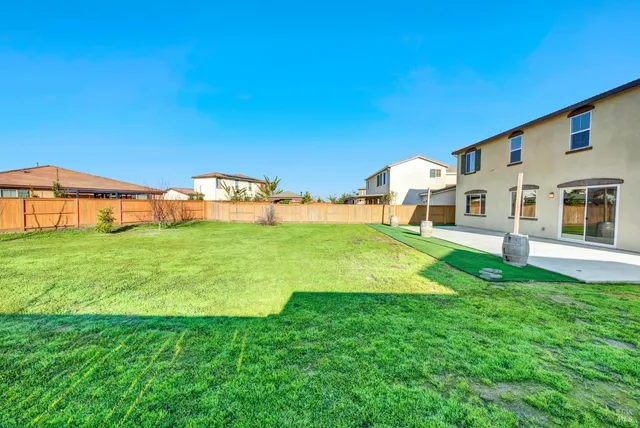 $850,000 | 1695 Blossom Way, Dixon, CA 95620