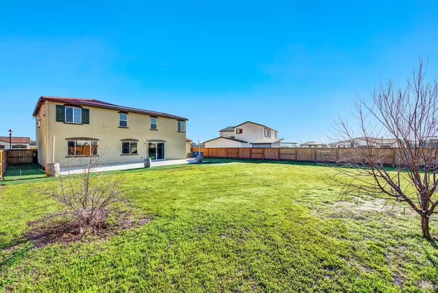 $850,000 | 1695 Blossom Way, Dixon, CA 95620