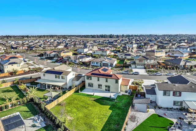 $850,000 | 1695 Blossom Way, Dixon, CA 95620