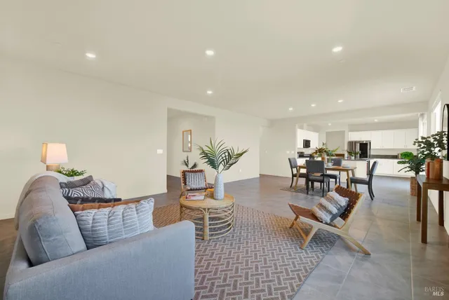 $850,000 | 1695 Blossom Way, Dixon, CA 95620