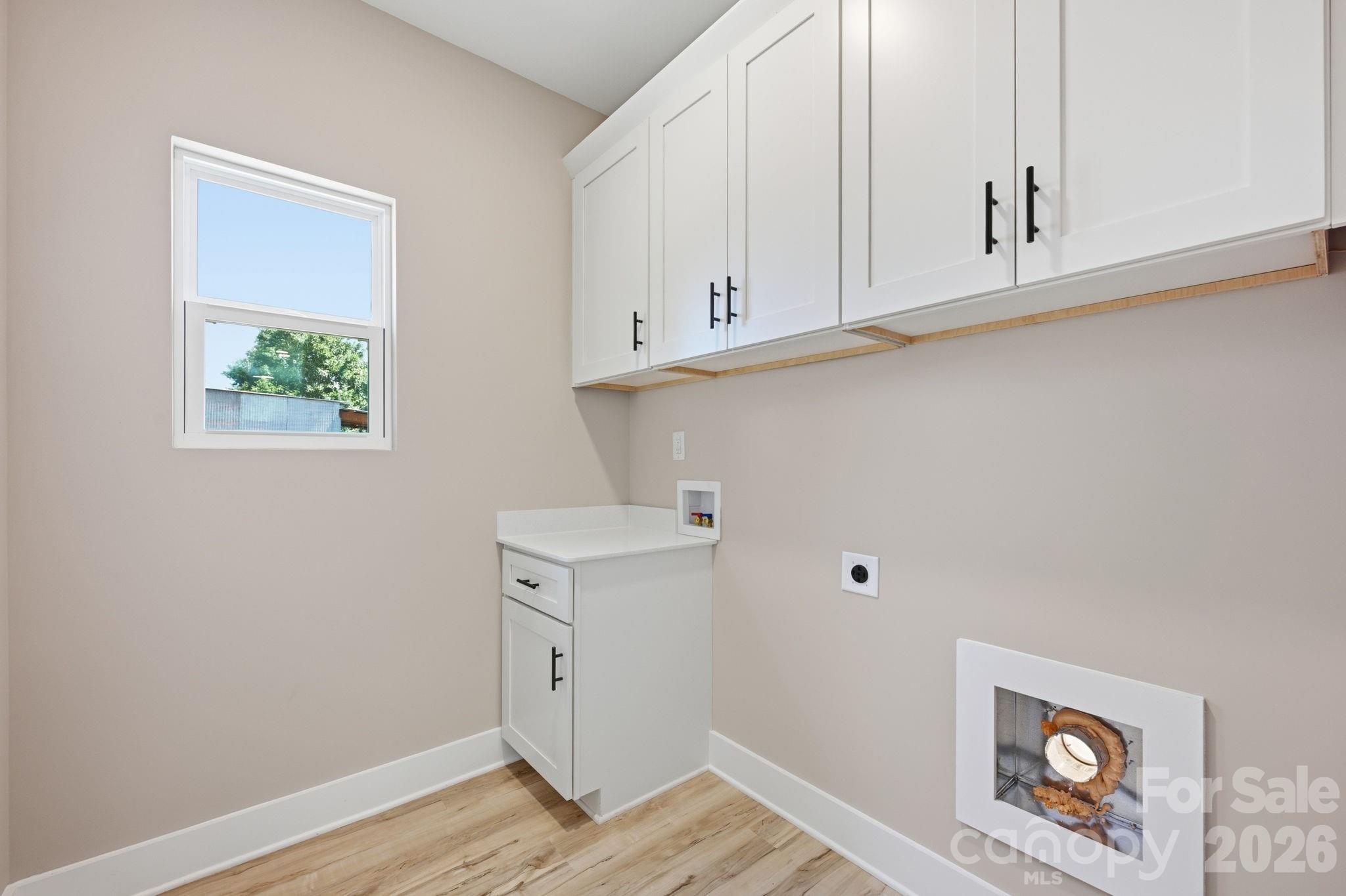 1513 Robin Road Newton, NC 28658 - Photo 6 of 13 Gallery Image 6
