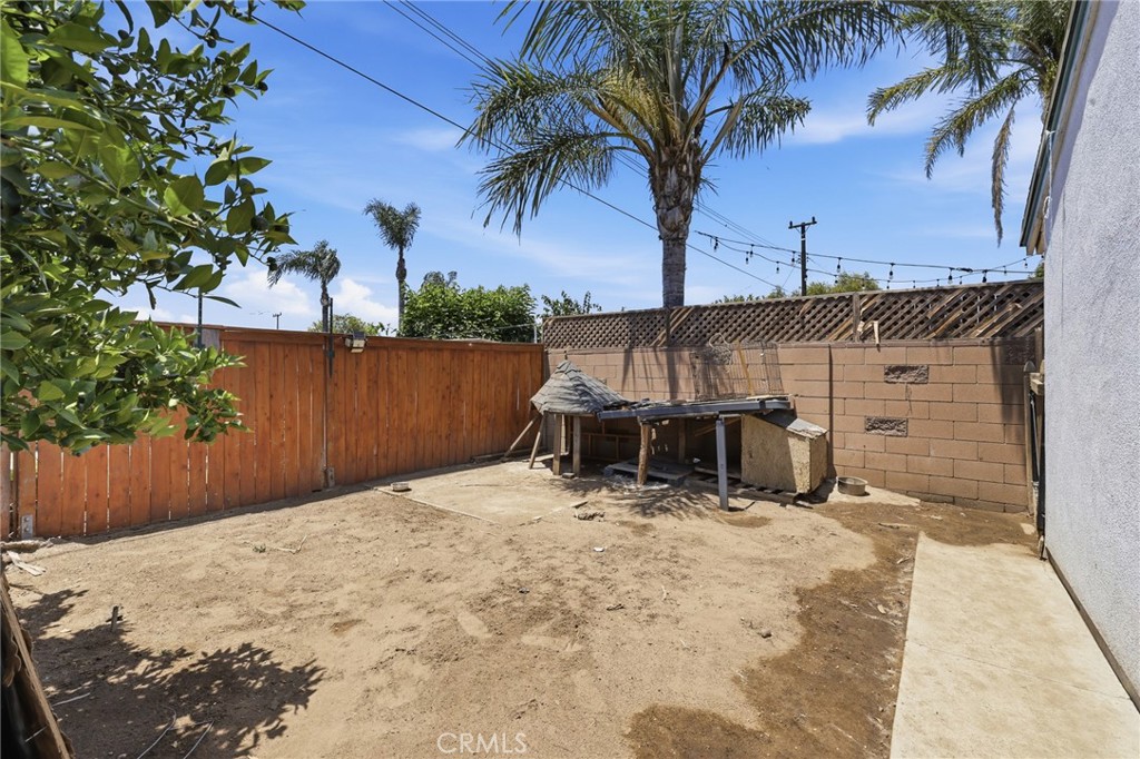 1490 Anderson Street Simi Valley, CA 93065 - Photo 30 of 37