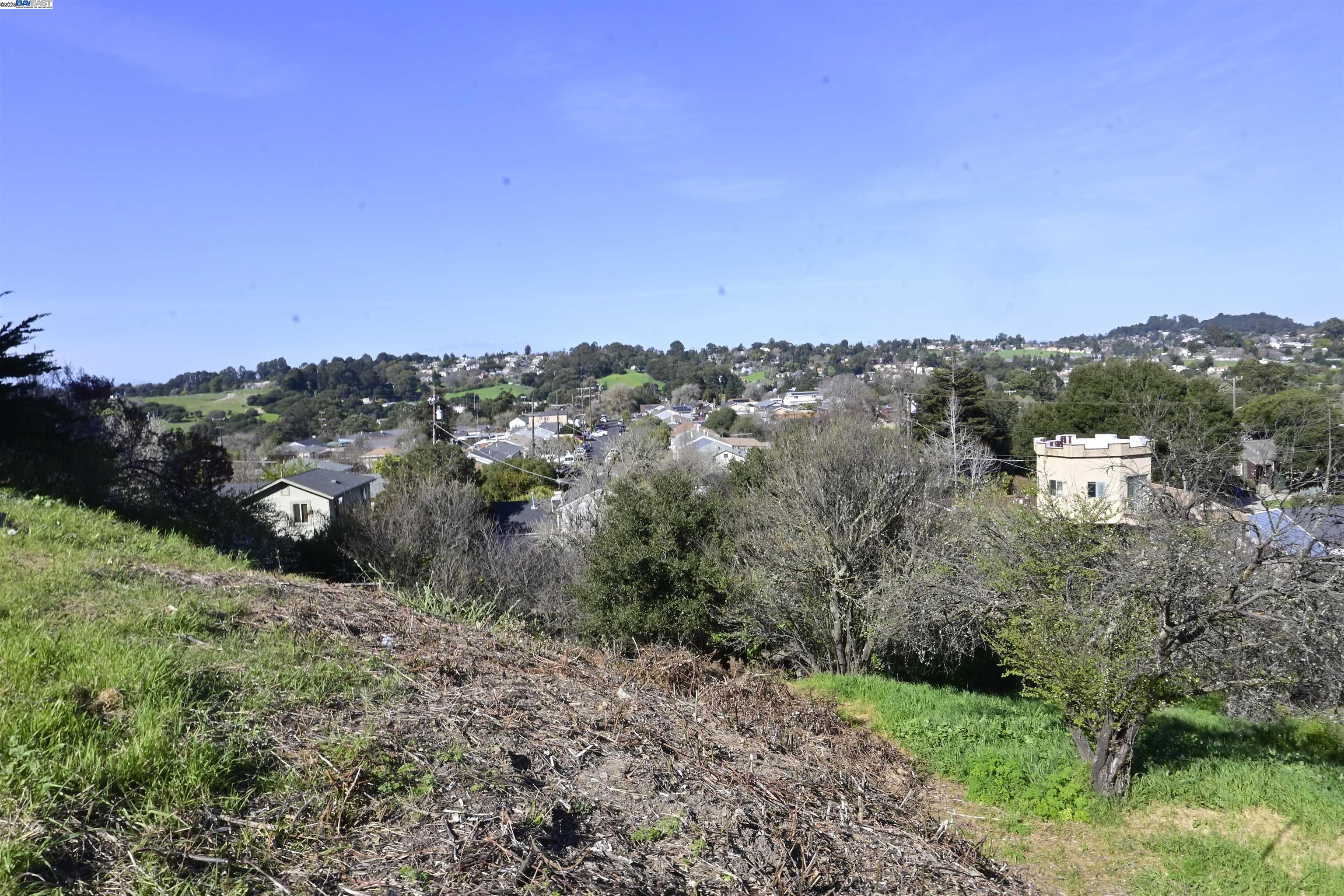 3944 La Cima Road El Sobrante, CA 94803 - Photo 14 of 35 a view of a city
