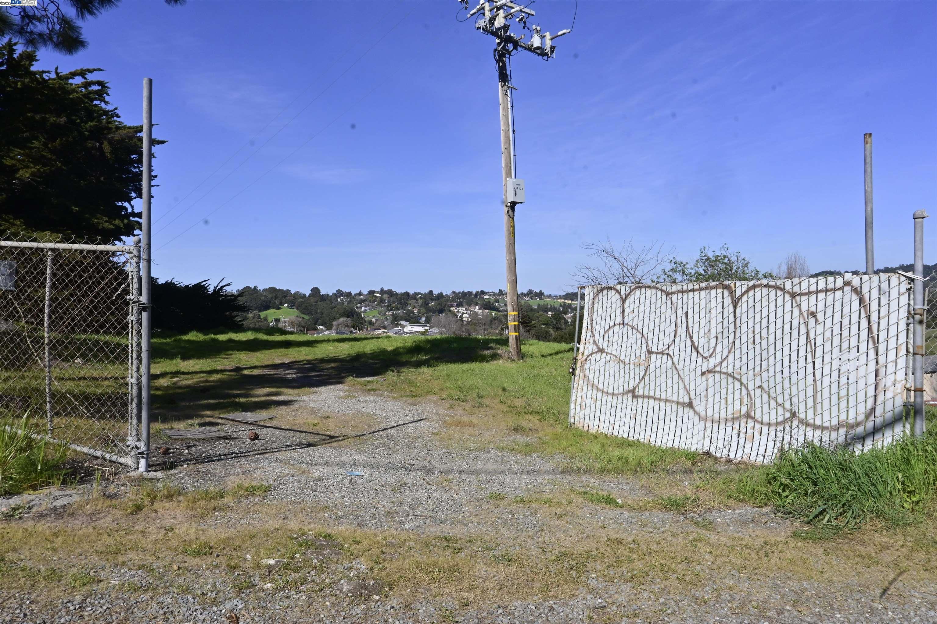 3944 La Cima Road El Sobrante, CA 94803 - Photo 7 of 35 a view of a park with a sign board