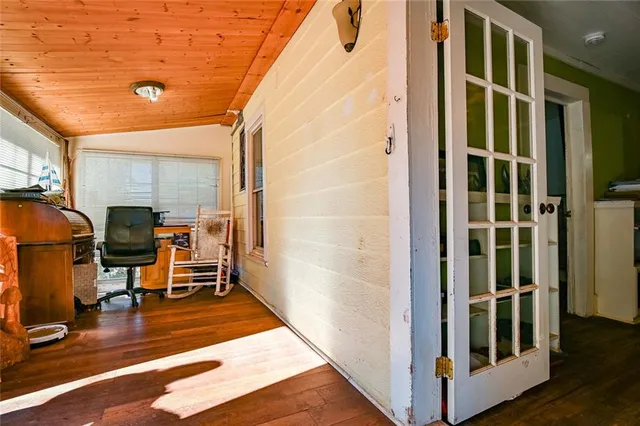 a view of livingroom with furniture and wooden floor