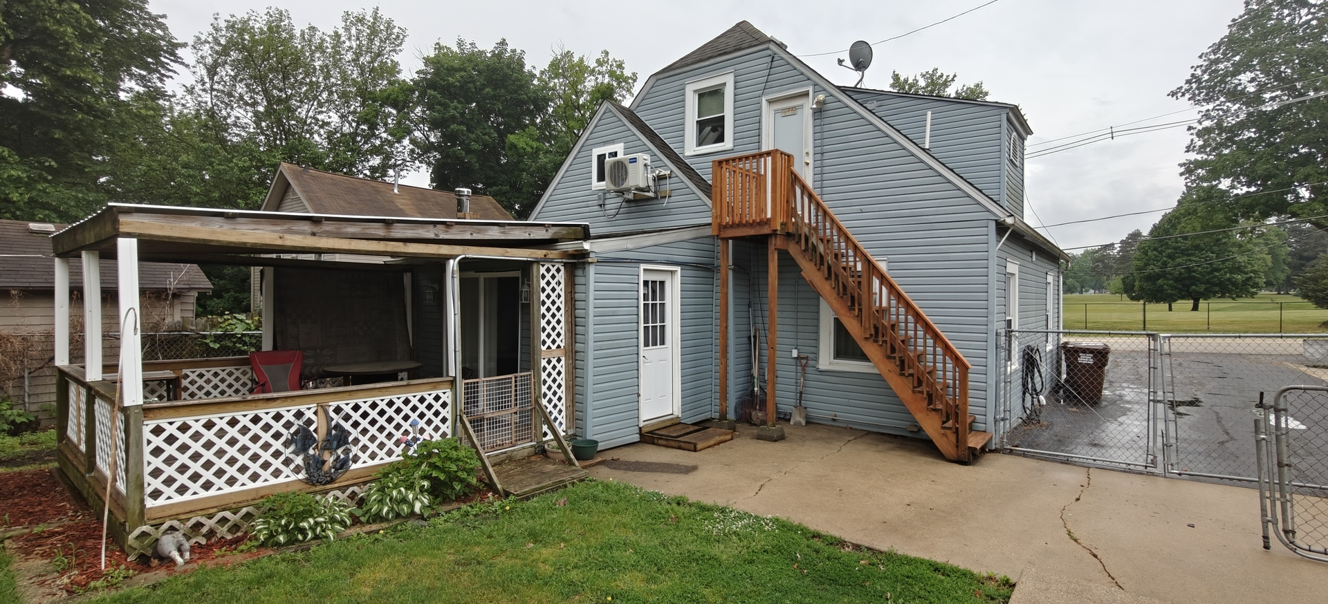 616 Daisyfield Road Rockford, IL 61102 - Photo 4 of 63
