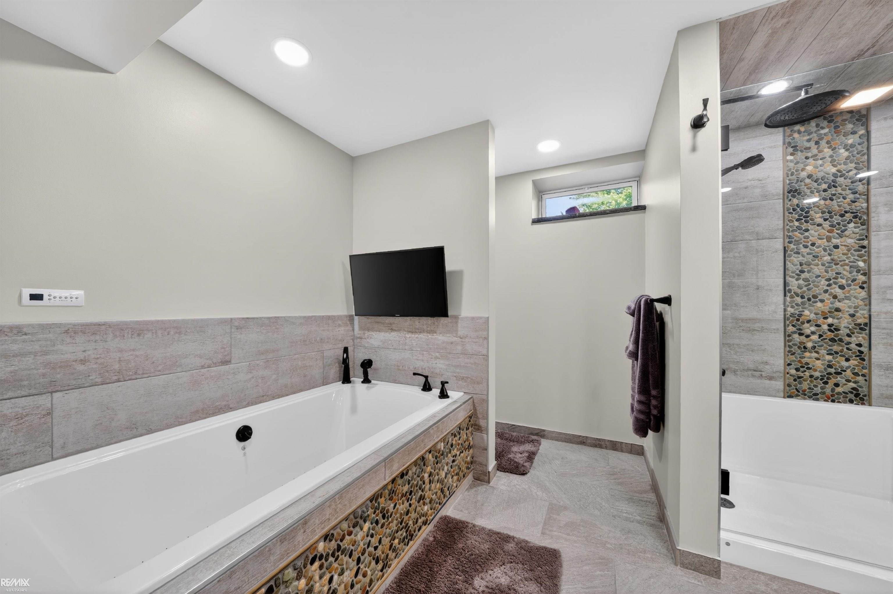 4299 Rabidue Road North Street, MI 48049 - Photo 40 of 86