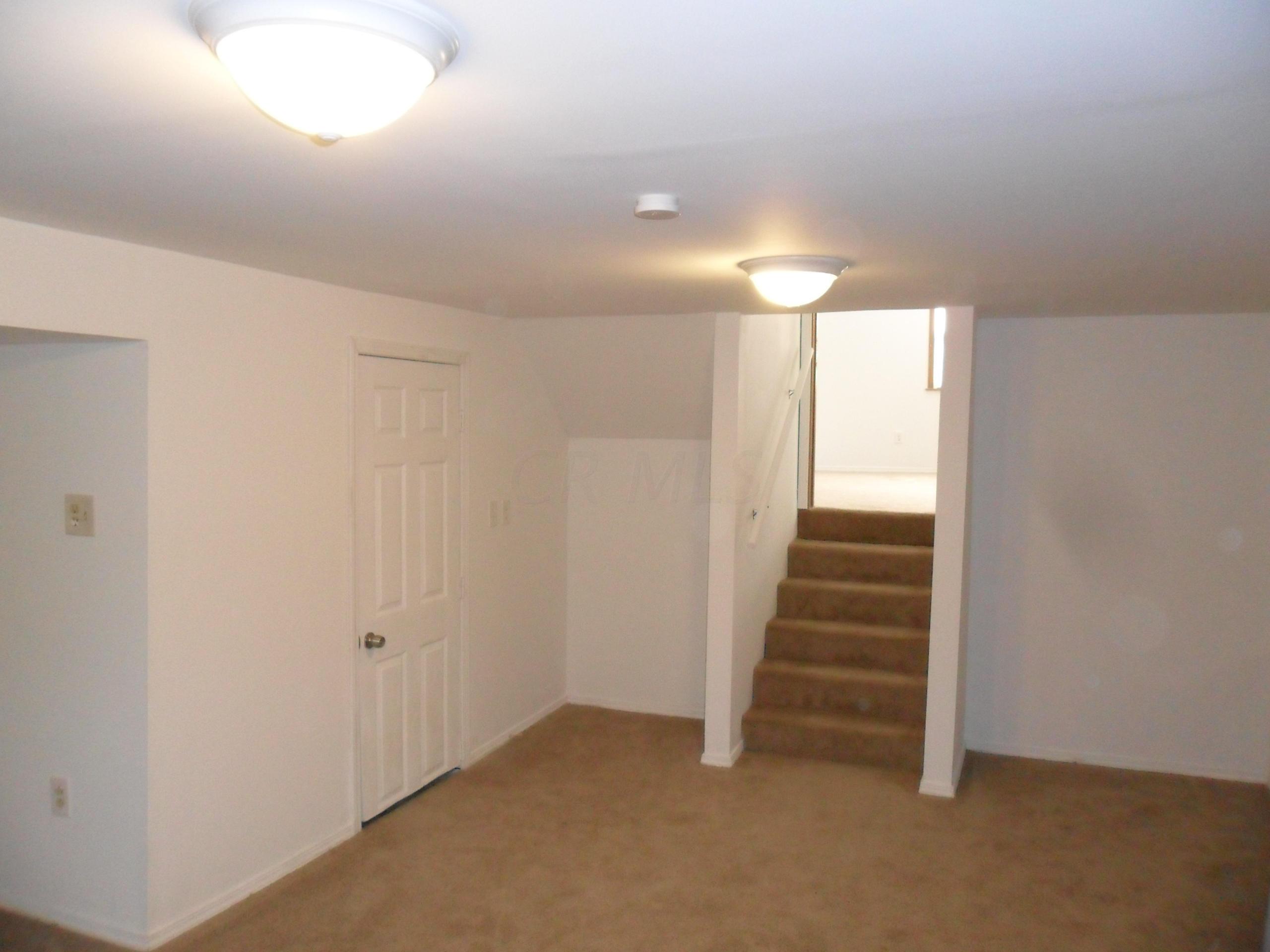 5346 Paladim Road Columbus, OH 43232 - Photo 5 of 14 Gallery Image 5