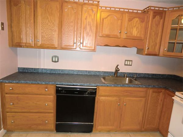 11 Walker Road, Unit 2 North Andover, MA 01845 - Photo 3 of 9 Gallery Image 3
