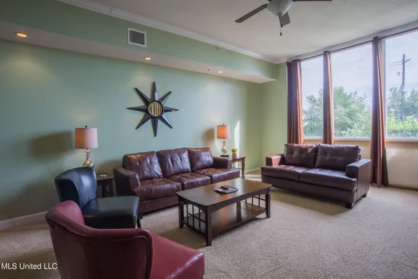 $2,595 | 1200 Beach Drive, Unit 103, Gulfport, MS 39507