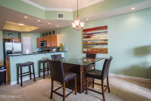 $2,595 | 1200 Beach Drive, Unit 103, Gulfport, MS 39507