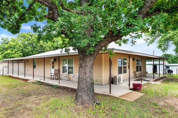 $565,500 | 210 Whited Street, Tow, TX 78672