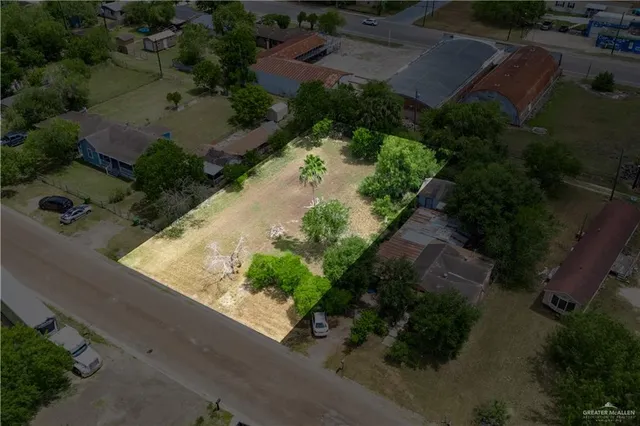 $30,000 | 931 West Main Avenue, Raymondville, TX 78580